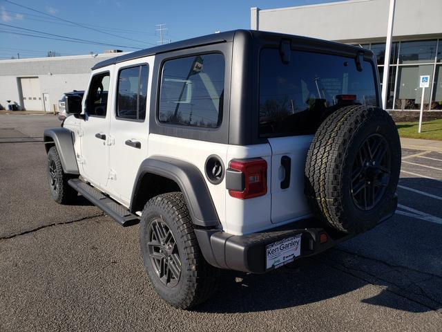 new 2025 Jeep Wrangler car, priced at $45,679