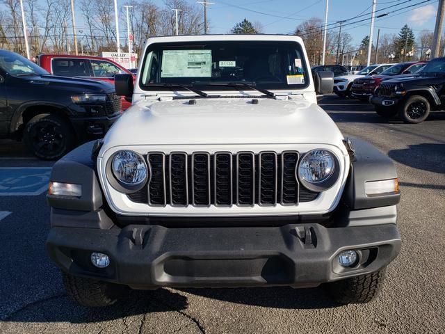 new 2025 Jeep Wrangler car, priced at $45,679