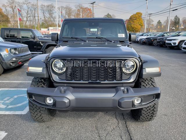 new 2025 Jeep Wrangler car, priced at $45,867