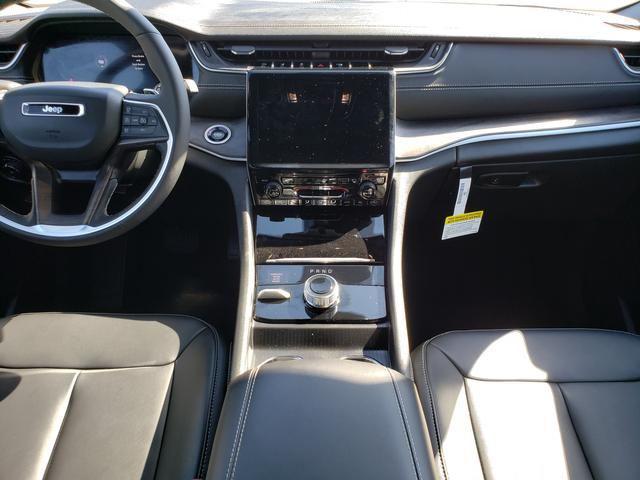 new 2025 Jeep Grand Cherokee car, priced at $38,956