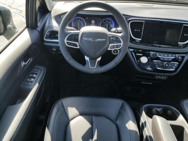 new 2025 Chrysler Pacifica car, priced at $46,117