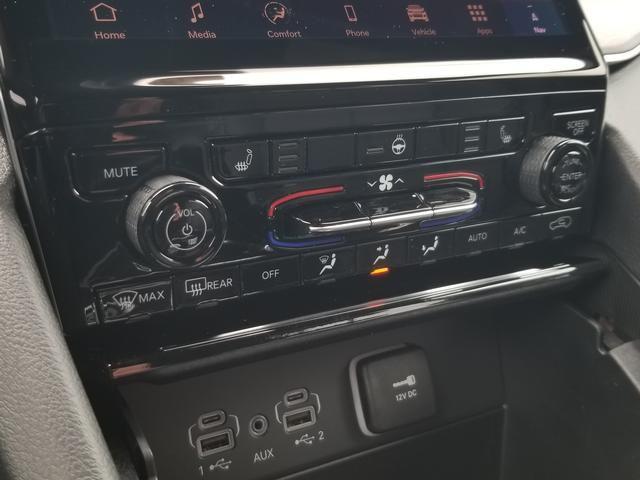 new 2025 Jeep Grand Cherokee car, priced at $45,331