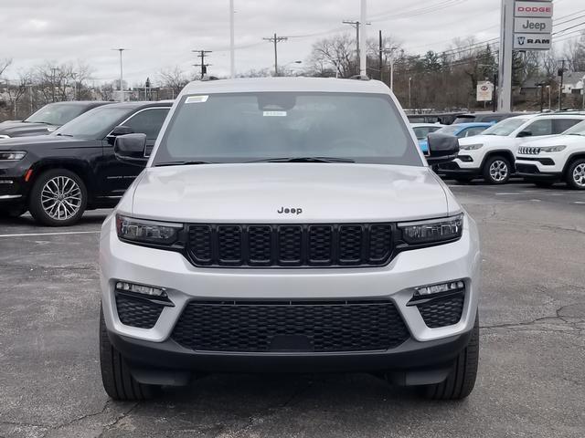 new 2025 Jeep Grand Cherokee car, priced at $45,331