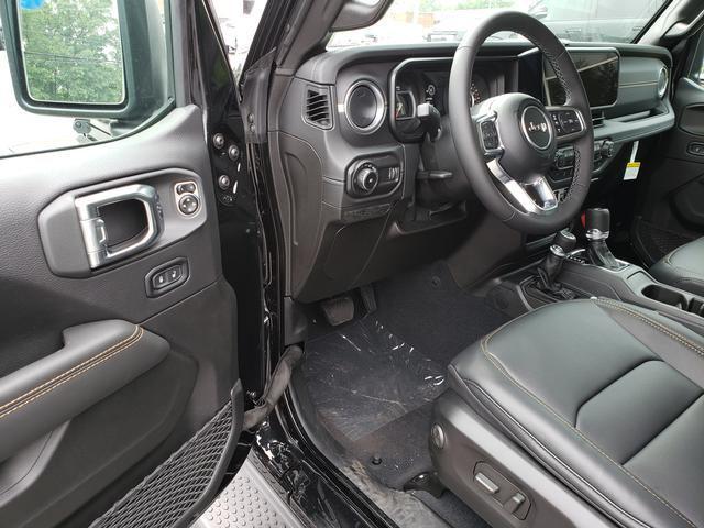 new 2025 Jeep Wrangler car, priced at $49,204