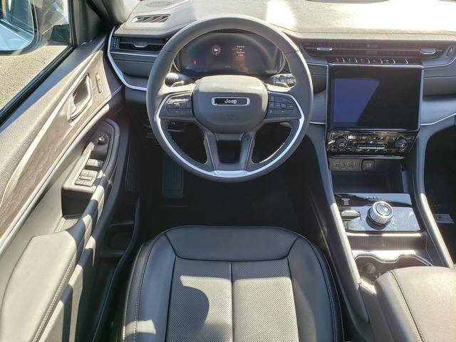 new 2025 Jeep Grand Cherokee car, priced at $43,977
