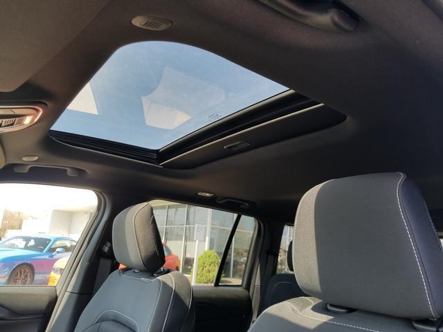 new 2025 Jeep Grand Cherokee car, priced at $37,767