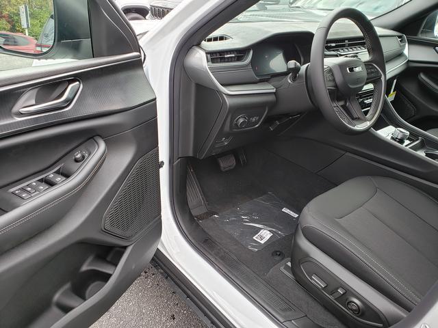 new 2025 Jeep Grand Cherokee L car, priced at $35,488