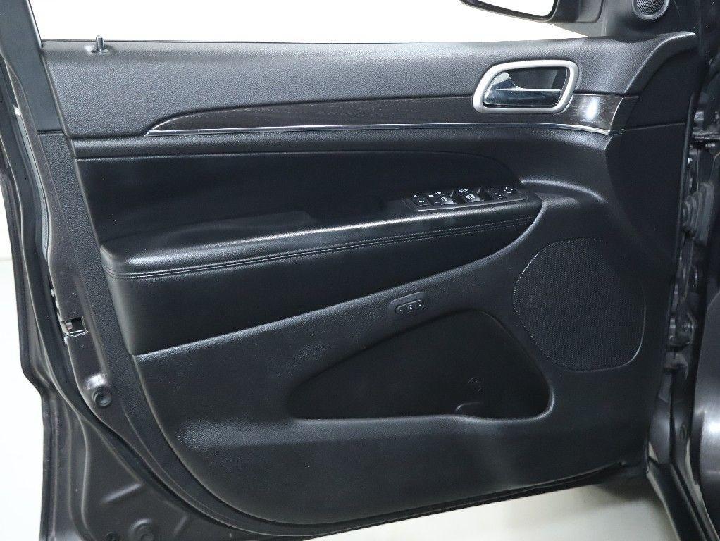used 2018 Jeep Grand Cherokee car, priced at $17,718