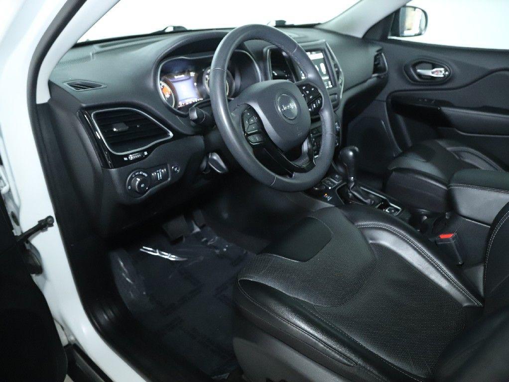used 2023 Jeep Cherokee car, priced at $23,487