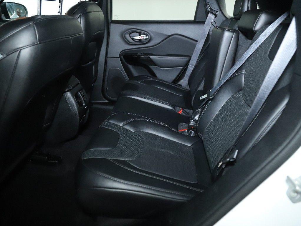 used 2023 Jeep Cherokee car, priced at $23,487