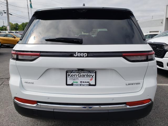 new 2024 Jeep Grand Cherokee car, priced at $44,743