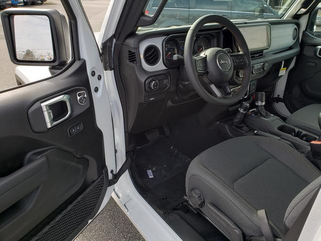 new 2024 Jeep Gladiator car, priced at $40,850