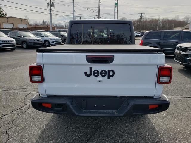 new 2024 Jeep Gladiator car, priced at $46,209