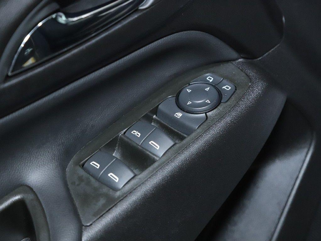 used 2024 Chevrolet Equinox car, priced at $19,986