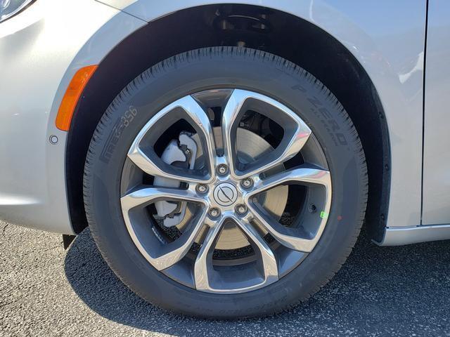 new 2026 Chrysler Pacifica car, priced at $56,325