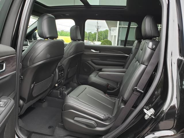new 2025 Jeep Grand Cherokee L car, priced at $52,258
