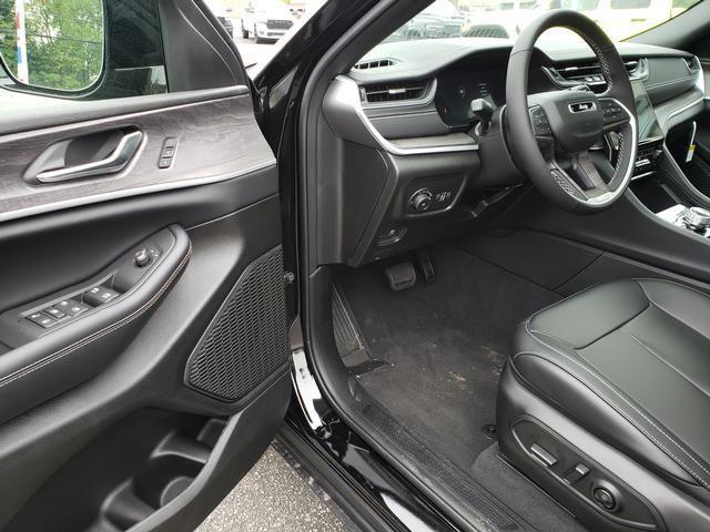 new 2025 Jeep Grand Cherokee L car, priced at $52,258