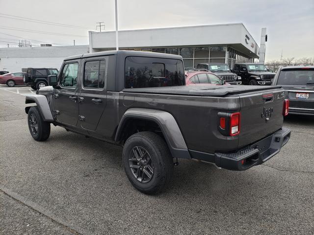 new 2024 Jeep Gladiator car, priced at $46,727