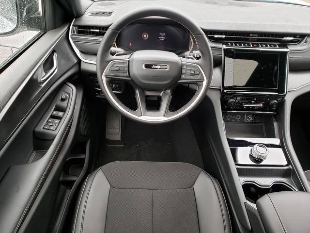 new 2025 Jeep Grand Cherokee L car, priced at $43,829