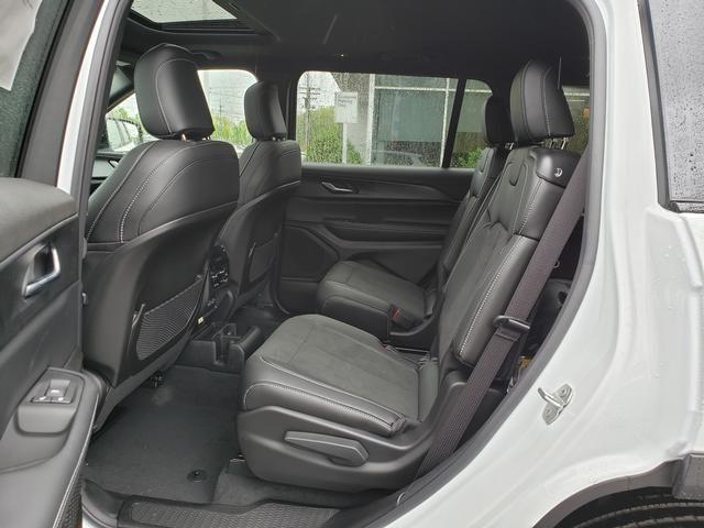 new 2025 Jeep Grand Cherokee L car, priced at $43,829
