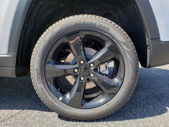 new 2025 Jeep Grand Cherokee car, priced at $45,270