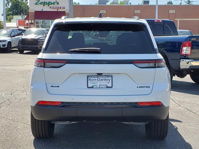 new 2025 Jeep Grand Cherokee car, priced at $45,270