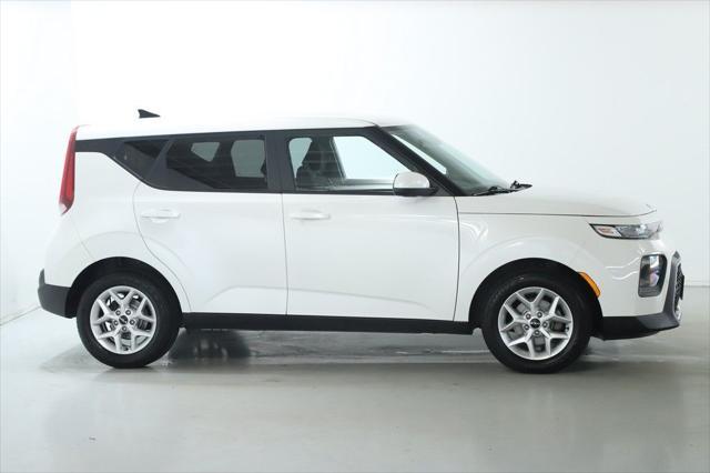 used 2022 Kia Soul car, priced at $15,956