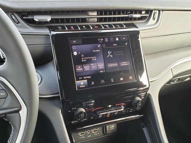 new 2025 Jeep Grand Cherokee car, priced at $39,290