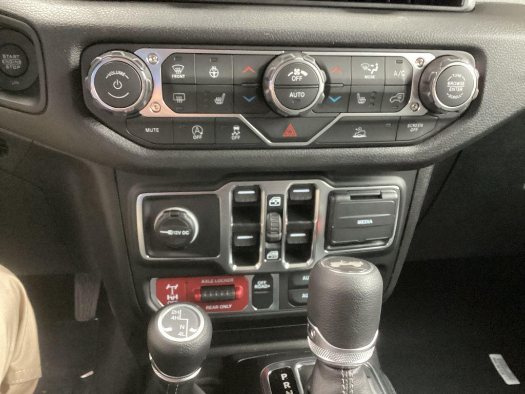 new 2026 Jeep Wrangler car, priced at $53,315