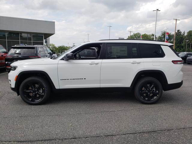 new 2024 Jeep Grand Cherokee L car, priced at $45,426