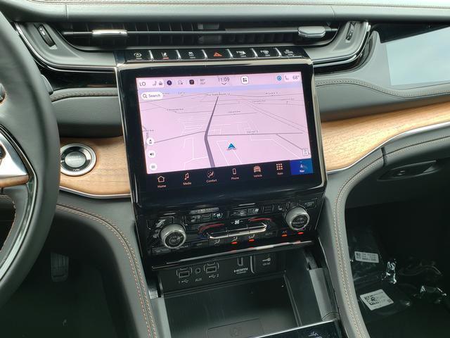 new 2025 Jeep Grand Cherokee L car, priced at $66,625