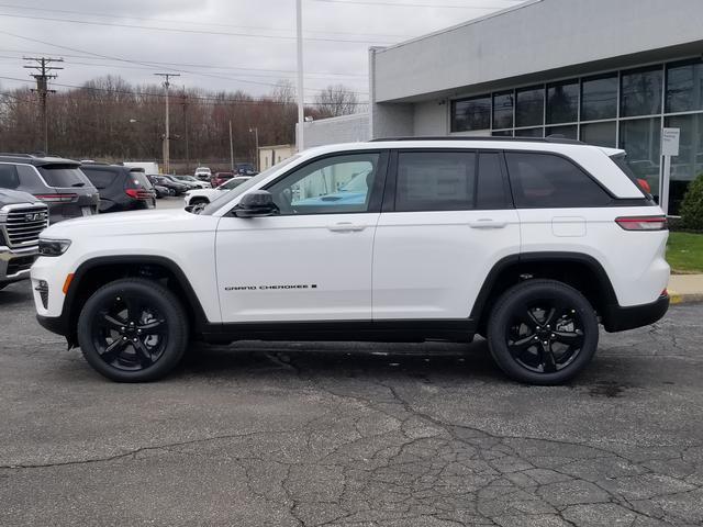 new 2025 Jeep Grand Cherokee car, priced at $44,659