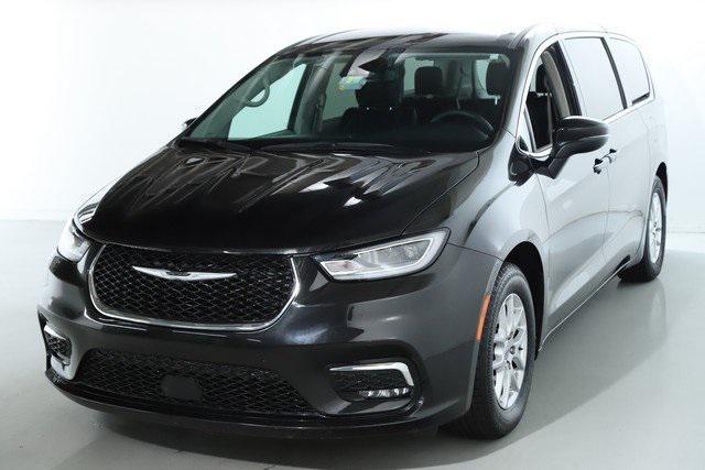 used 2023 Chrysler Pacifica car, priced at $26,956