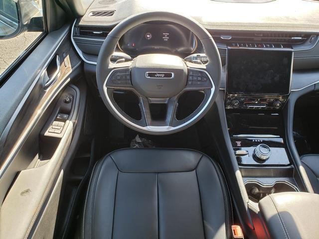new 2025 Jeep Grand Cherokee car, priced at $39,492