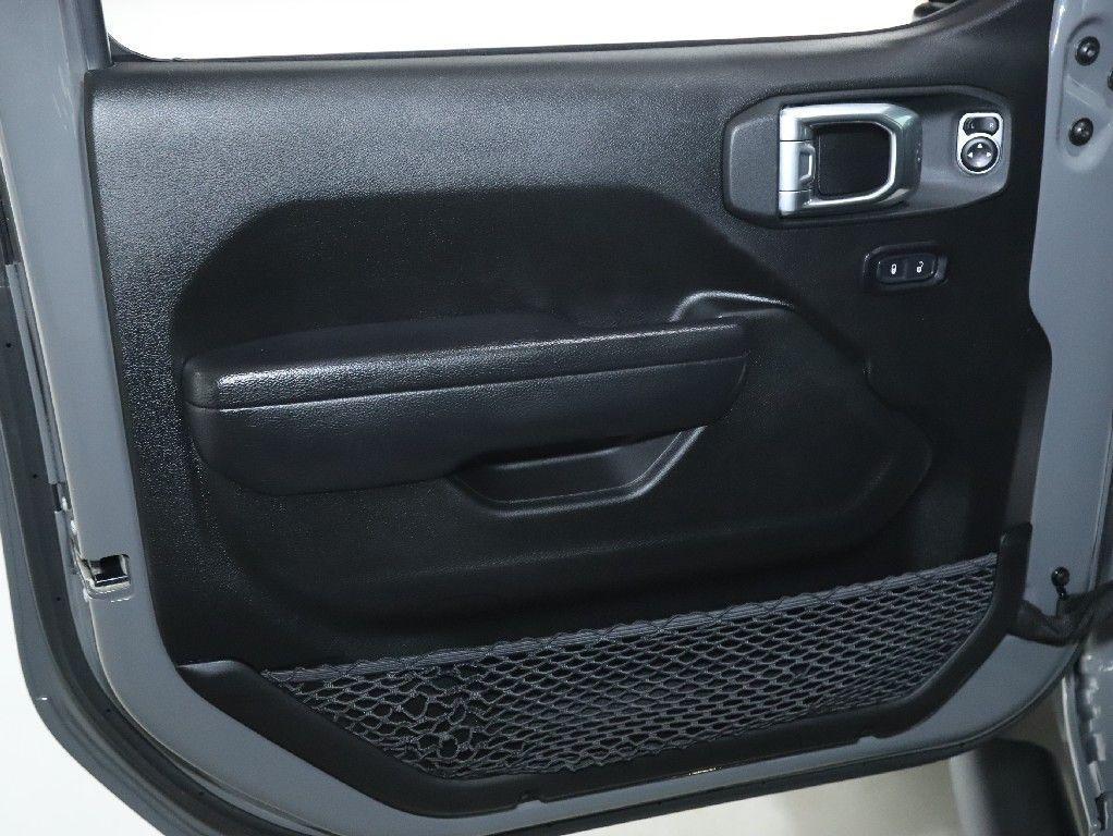 used 2023 Jeep Gladiator car, priced at $33,796