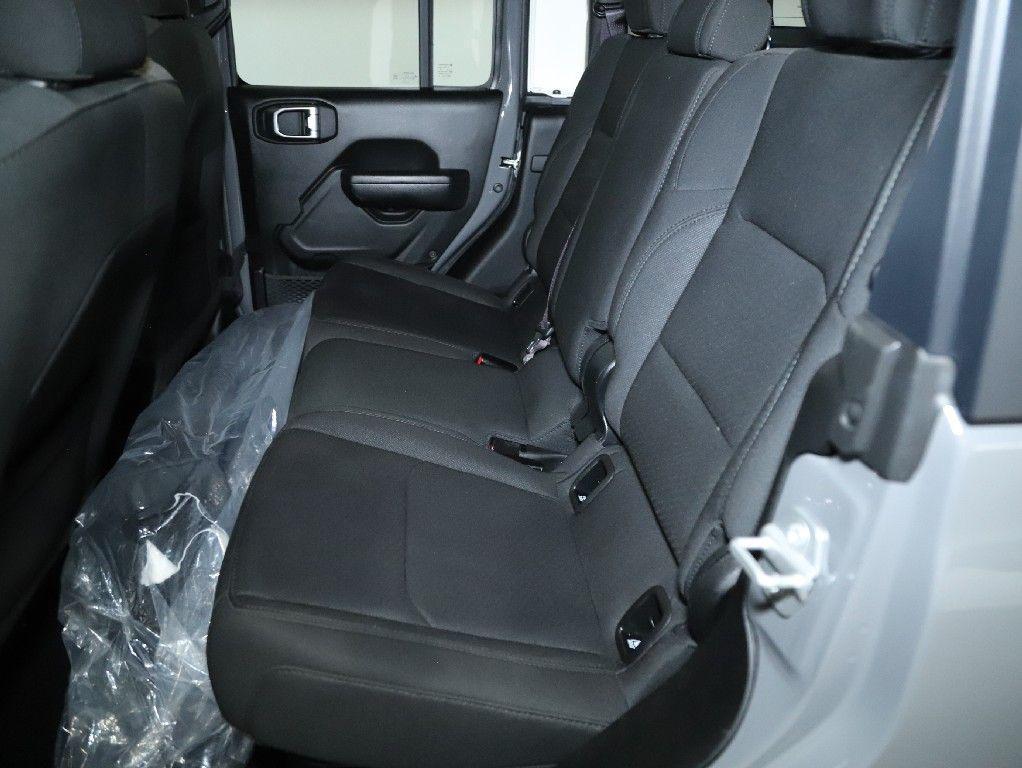 used 2023 Jeep Gladiator car, priced at $33,796