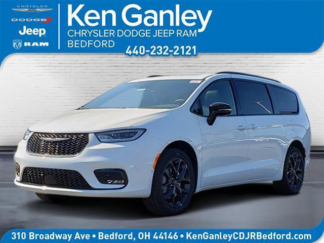 new 2026 Chrysler Pacifica car, priced at $52,310