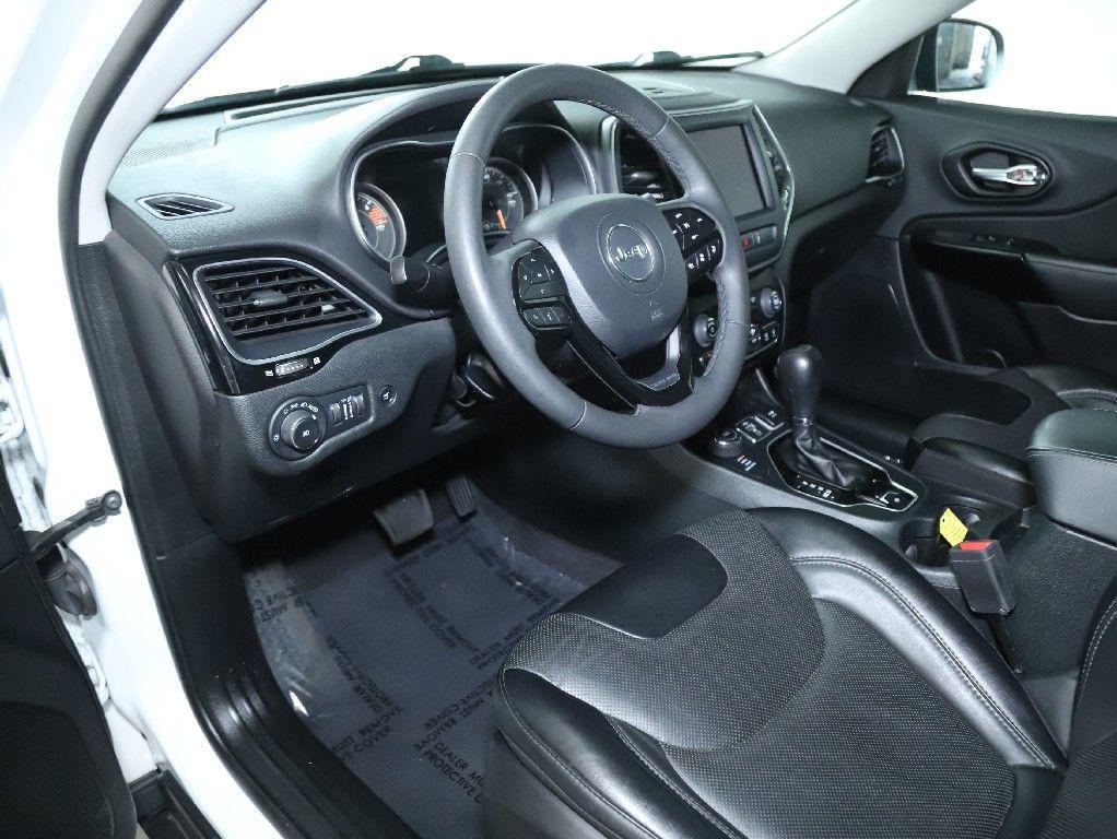 used 2023 Jeep Cherokee car, priced at $21,998