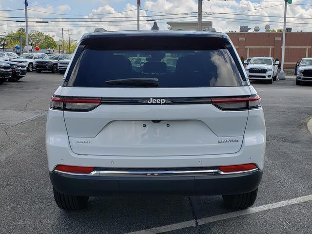 new 2025 Jeep Grand Cherokee car, priced at $38,956