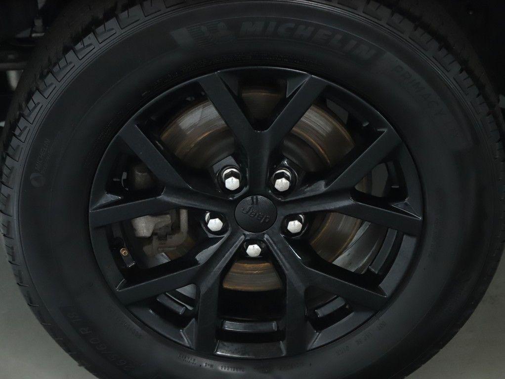 used 2024 Jeep Grand Cherokee L car, priced at $31,986