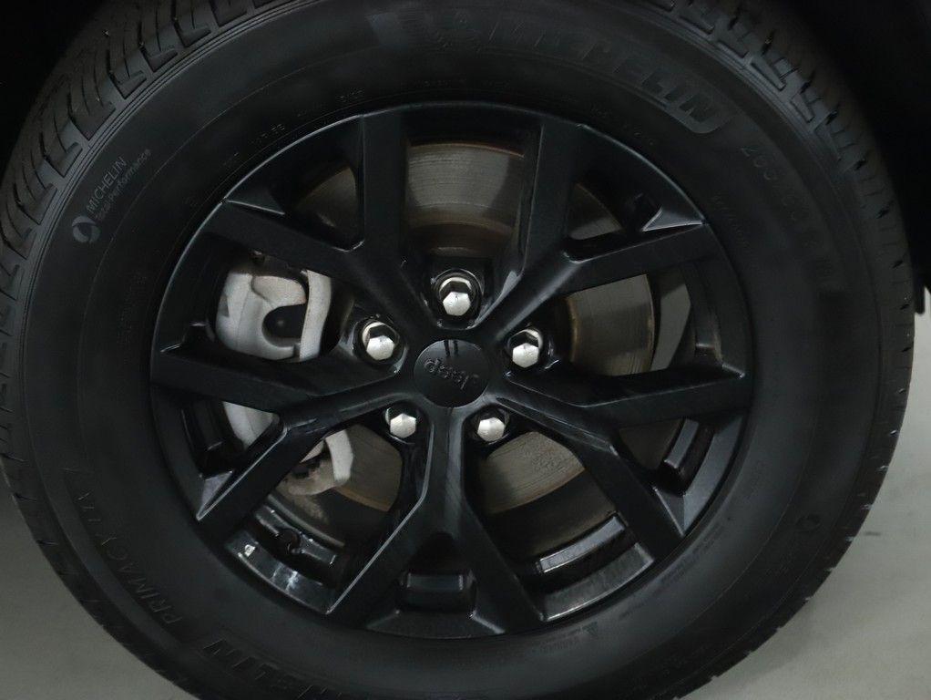 used 2024 Jeep Grand Cherokee L car, priced at $31,986