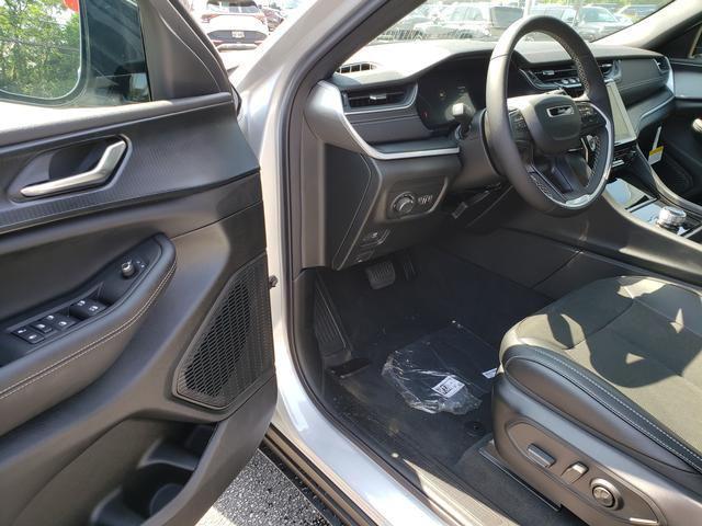 new 2025 Jeep Grand Cherokee L car, priced at $43,365