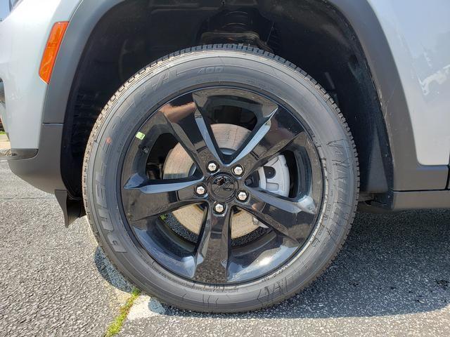 new 2025 Jeep Grand Cherokee L car, priced at $43,365