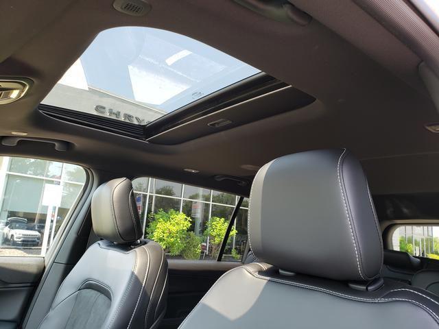 new 2025 Jeep Grand Cherokee L car, priced at $43,365