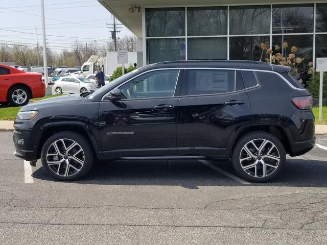 new 2025 Jeep Compass car, priced at $35,800