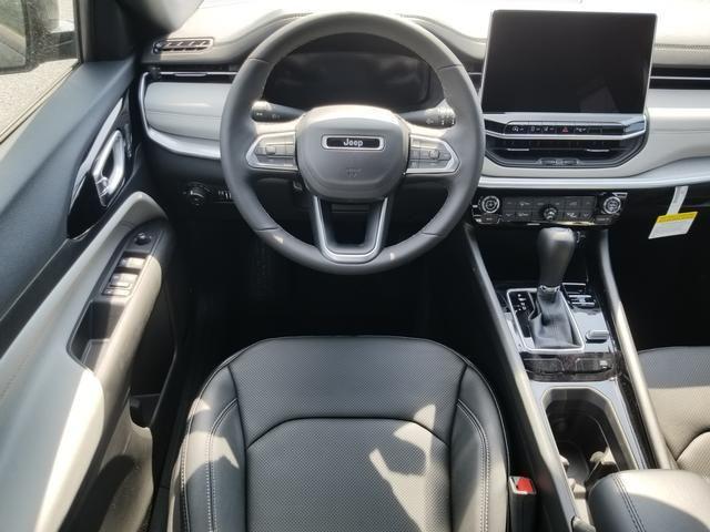 new 2025 Jeep Compass car, priced at $35,800