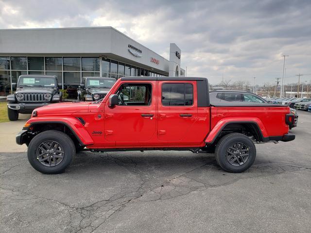 new 2024 Jeep Gladiator car, priced at $41,368