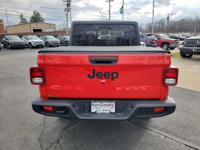 new 2024 Jeep Gladiator car, priced at $45,727