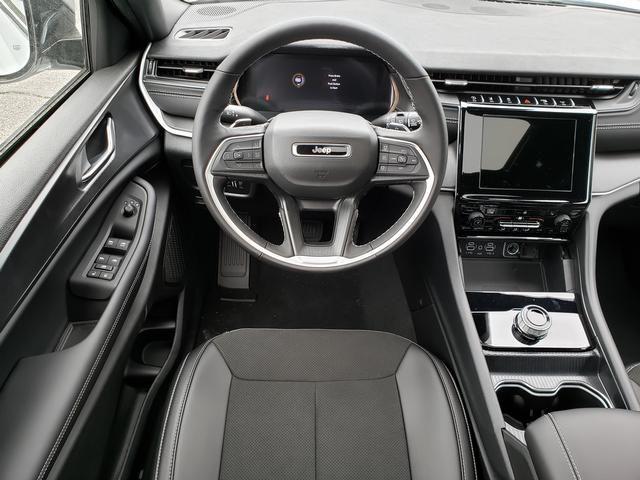 new 2025 Jeep Grand Cherokee L car, priced at $42,349