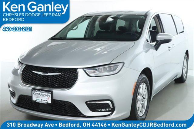 used 2023 Chrysler Pacifica car, priced at $23,445